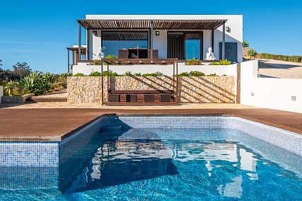 PARADISE COUNTRY VILA